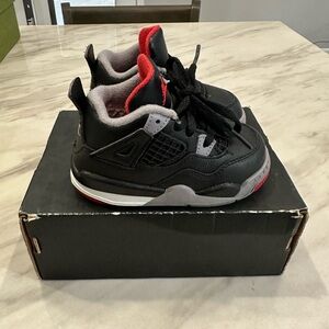Jordan 4 “Bred”